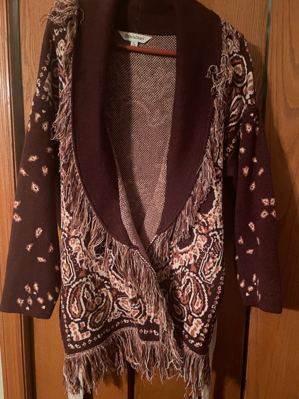 DAVI & DANI Maroon and Cream Fringe-Trim Cardigan